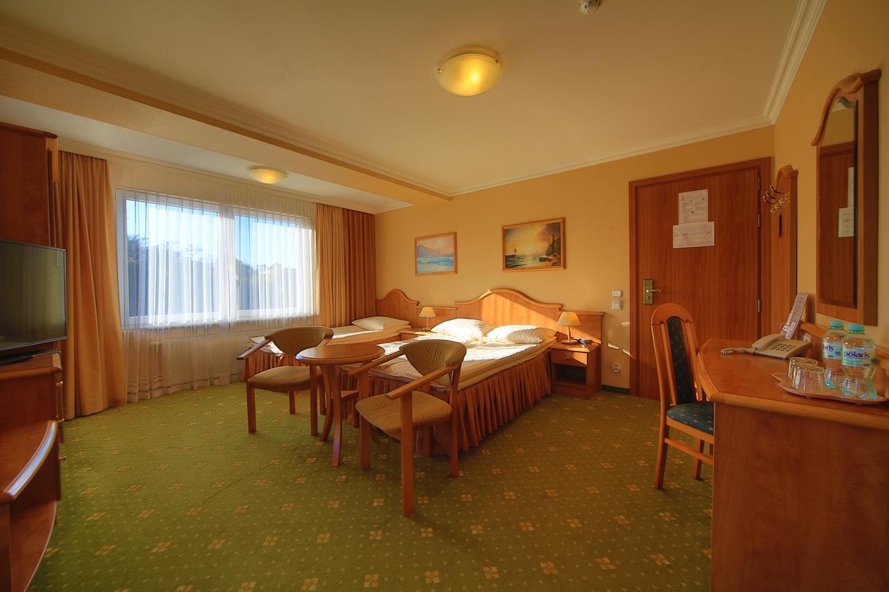 Świnoujście Hotel Polaris III מראה חיצוני תמונה